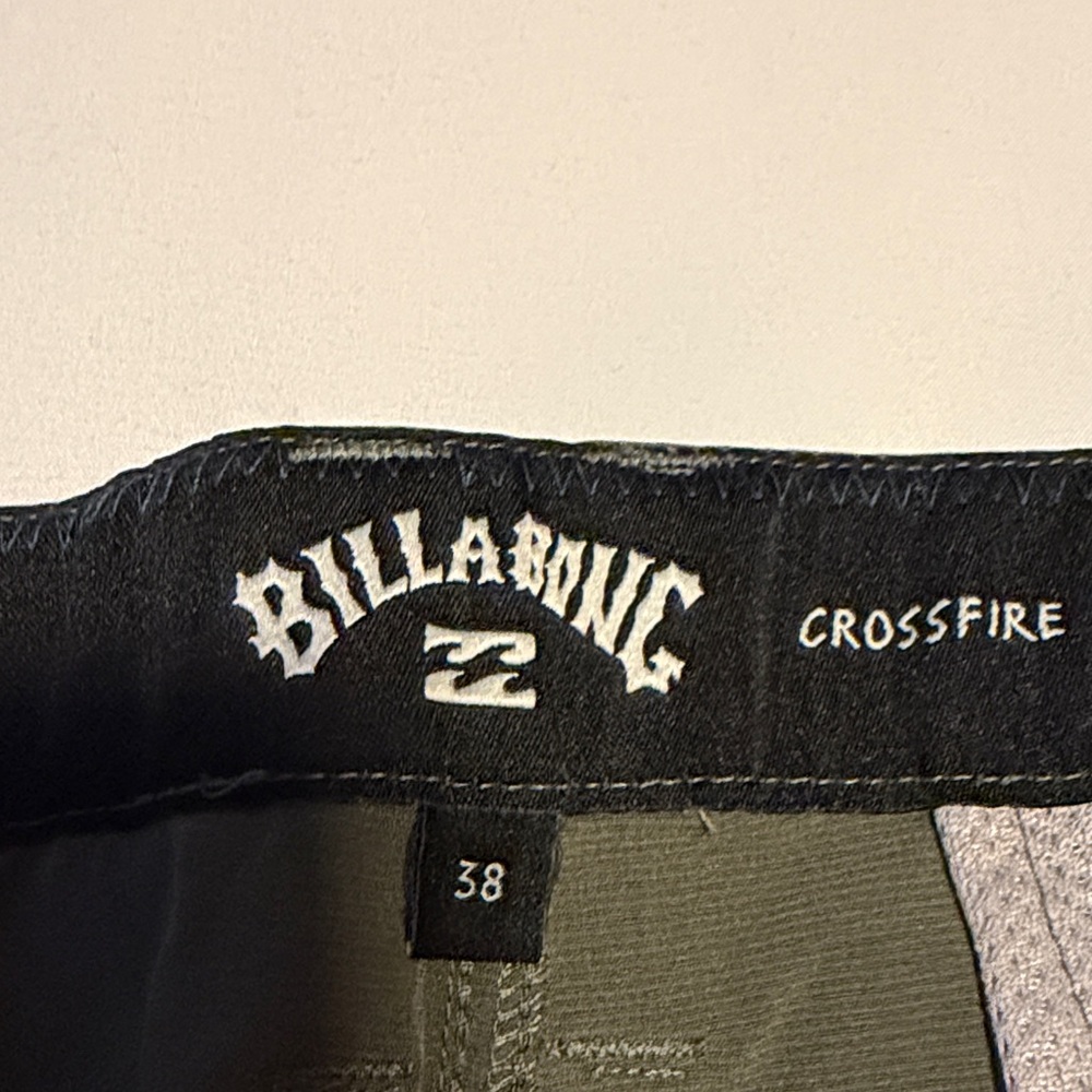 Billabong Men's Flat Front Shorts - Picture 2 of 8